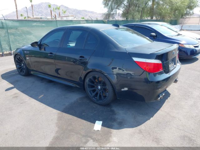 2008 BMW M5 WBSNB93538CX10170 Photo 2