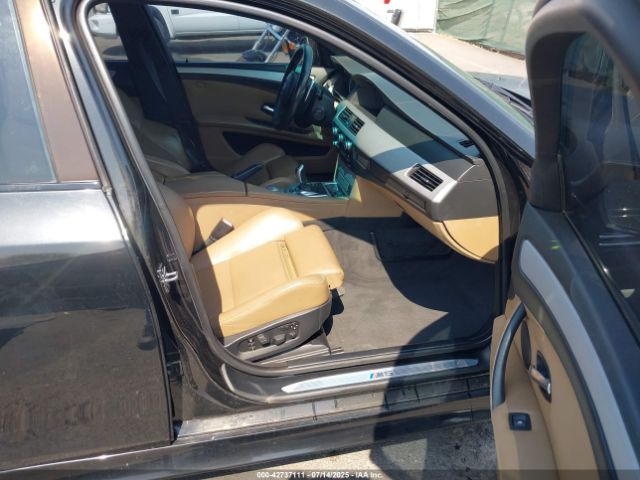 2008 BMW M5 WBSNB93538CX10170 Photo 4