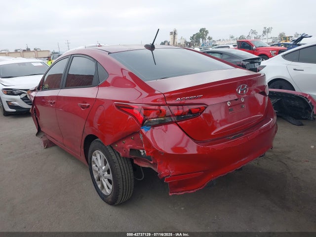 Hyundai Accent 2018 3KPC24A36JE023881 Image 3