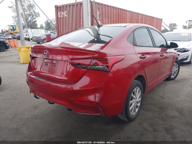 Hyundai Accent 2018 3KPC24A36JE023881 Image 4
