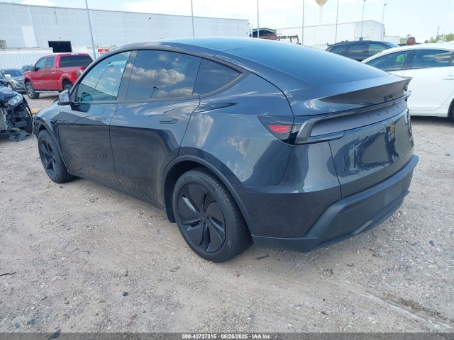 2026 TESLA MODEL Y 7SAYGDEE4TA408937 Photo 2