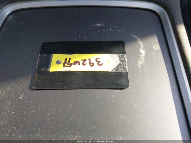 2023 TESLA MODEL 3 5YJ3E1EB2PF392697 Photo 10