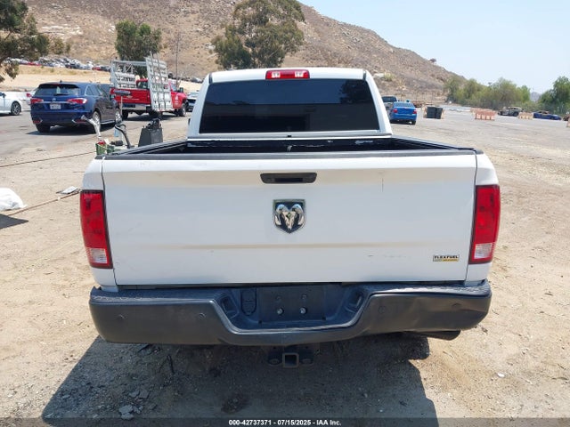 RAM 1500 2019 1C6RR6FG2KS719656 Image 16