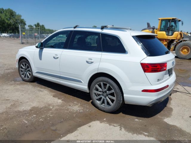2017 AUDI Q7 WA1VAAF71HD051969 Photo 2