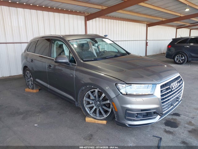 2017 AUDI Q7 WA1VAAF77HD000217 Photo 0