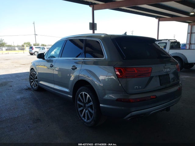 2017 AUDI Q7 WA1VAAF77HD000217 Photo 2