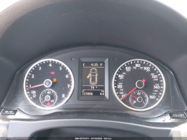 WVGAV3AXXEW608661 Volkswagen Tiguan