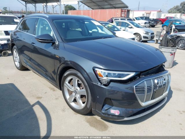 2021 BMW X1 WBXJG9C06M5T19009