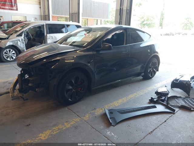 2024 TESLA MODEL Y 7SAYGDEE3RF074508 Photo 1