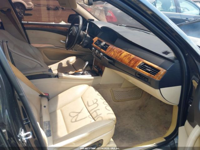 2010 BMW 528I WBANV1C52AC156624 Photo 4