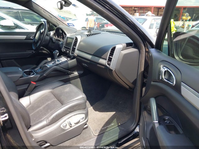 Продаж на аукціоні авто 2013 Porsche Cayenne Diesel, vin: WP1AF2A26DLA37233, номер лоту: 42737562
