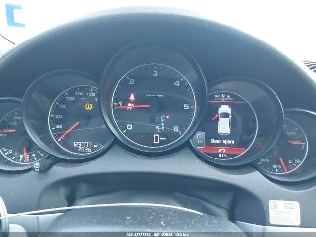 Продаж на аукціоні авто 2013 Porsche Cayenne Diesel, vin: WP1AF2A26DLA37233, номер лоту: 42737562
