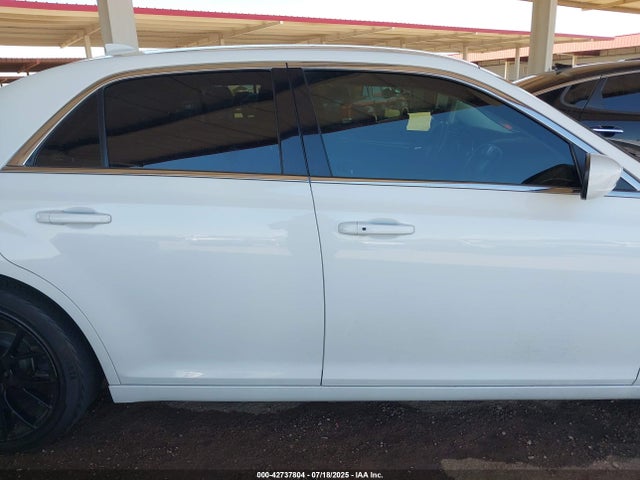 2C3CCAAG2KH693890 Chrysler 2019
