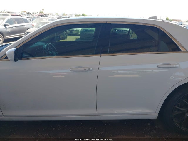 2C3CCAAG2KH693890 Chrysler 2019