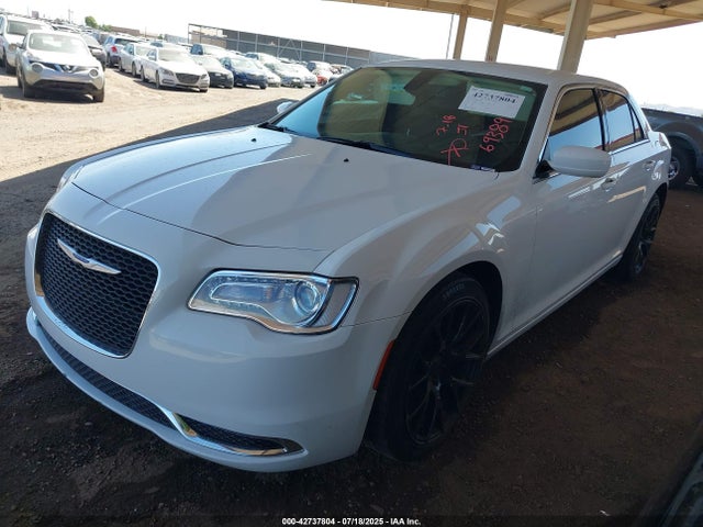 2C3CCAAG2KH693890 Chrysler 2019