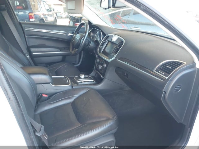 2C3CCAAG2KH693890 Chrysler 2019