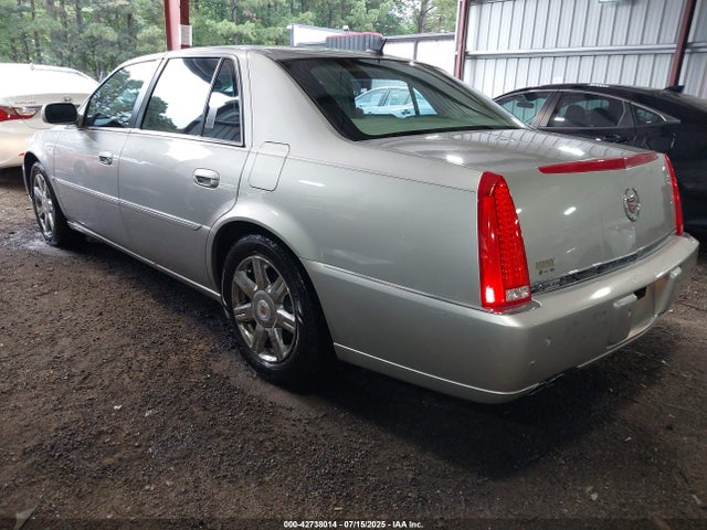 2007 CADILLAC DTS 1G6KD57YX7U200069 Photo 2
