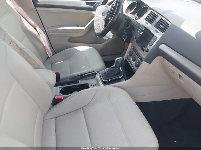 3VW2A7AU0FM037018 Volkswagen Golf