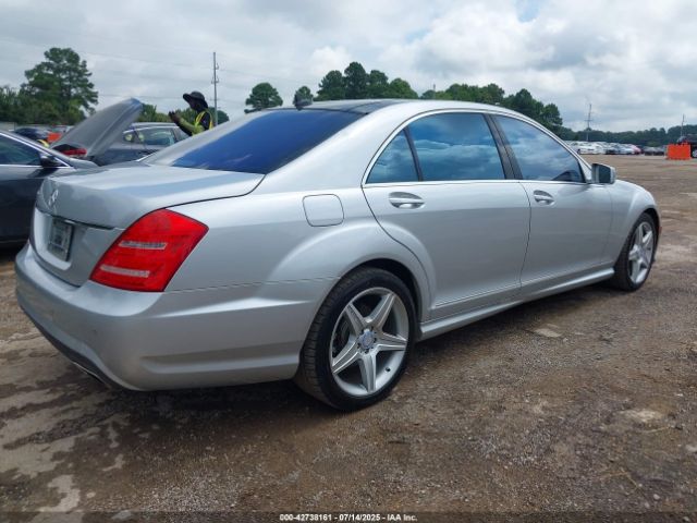 2010 MERCEDES-BENZ S 550 WDDNG7BB2AA323959 Photo 3