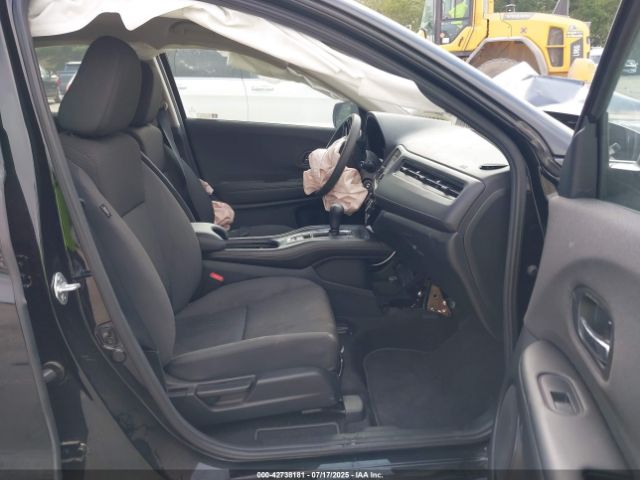 2022 HONDA HR-V 3CZRU6H30NM741275 Photo 4