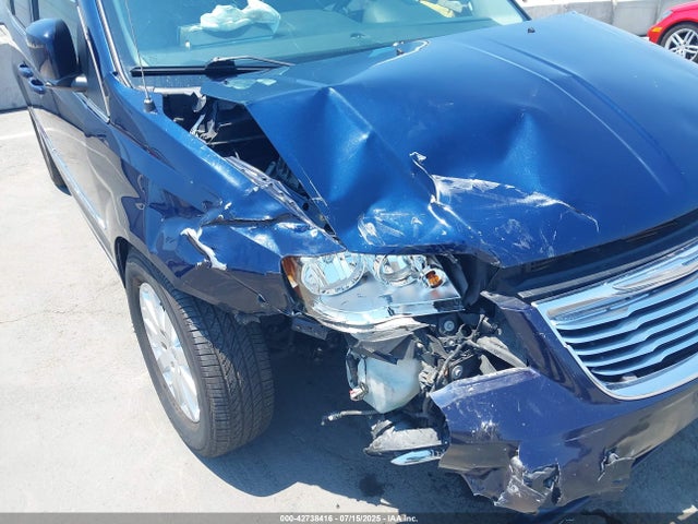 2C4RC1BG3ER247783 Chrysler Town and Country