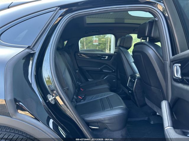 2021 PORSCHE CAYENNE WP1BA2AY1MDA41949 Photo 7