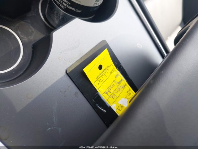 2025 TESLA MODEL Y 7SAYGDED1SF247293 Photo 10