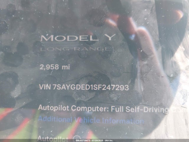 2025 TESLA MODEL Y 7SAYGDED1SF247293 Photo 8