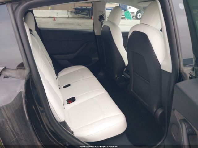 2022 TESLA MODEL Y 7SAYGDEF6NF558577 Photo 7