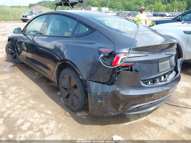 2024 TESLA MODEL 3 5YJ3E1EA1RF725949 Photo 2