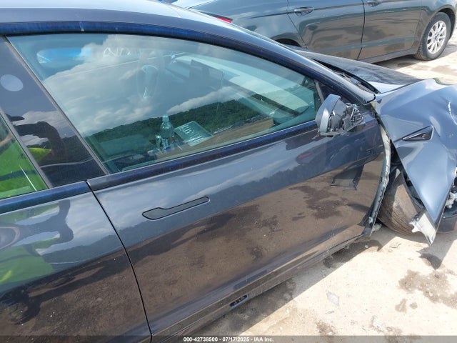 2024 TESLA MODEL 3 5YJ3E1EA1RF725949 Photo 4