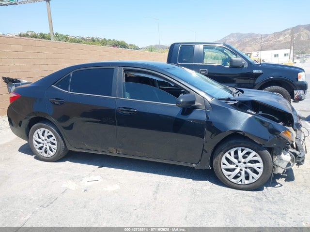 Toyota 2zr-fe 2018 5YFBURHE3JP802812 Image 14