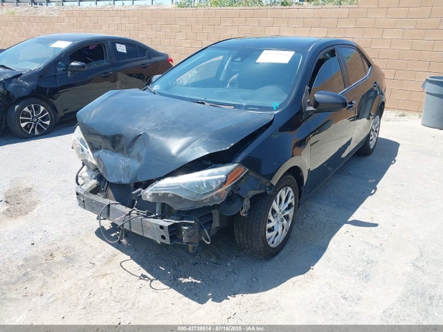Toyota 2zr-fe 2018 5YFBURHE3JP802812 Image 2