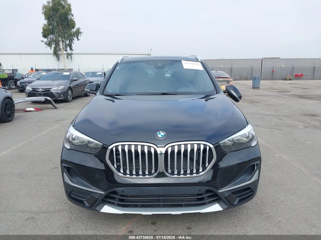 WBXJG9C06M5T19009 BMW 2021