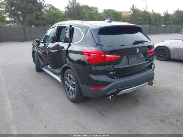 2021 BMW X1 WBXJG9C06M5T19009 Photo 2