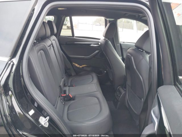 2021 BMW X1 WBXJG9C06M5T19009 Photo 7