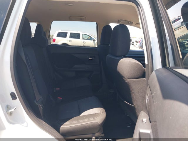 Mitsubishi mivec 2019 JA4AD2A38KZ047900 Image 8
