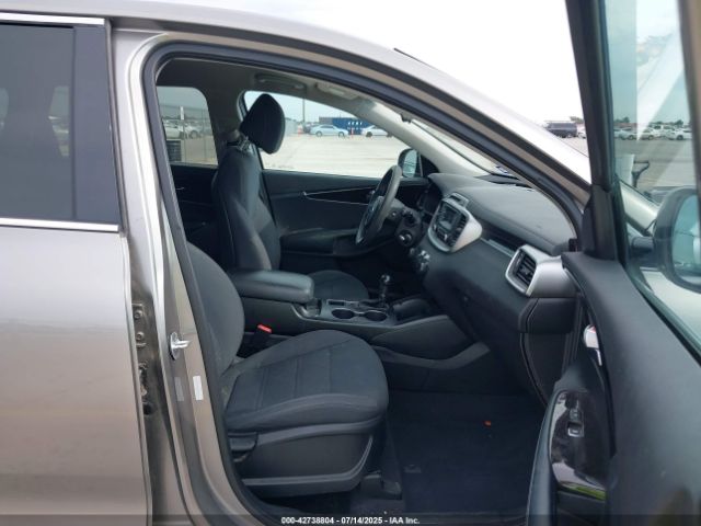 2017 KIA SORENTO 5XYPG4A30HG226166 Photo 4
