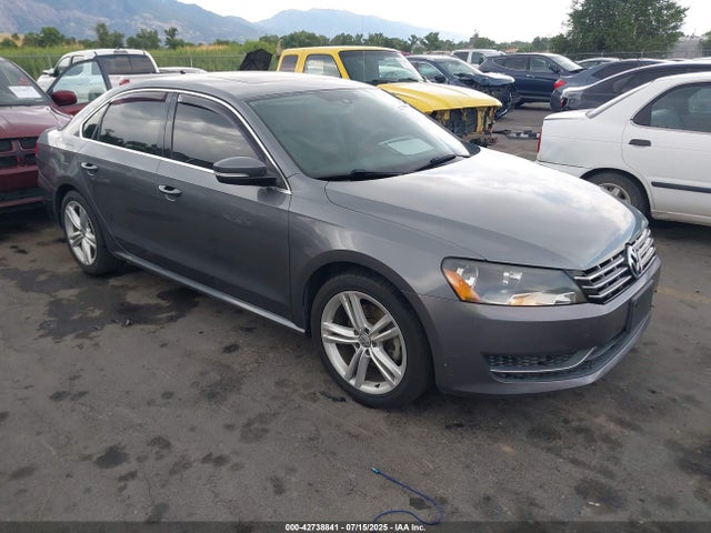 1VWBN7A39EC115422 Volkswagen 2014