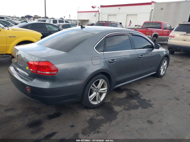 1VWBN7A39EC115422 Volkswagen 2014