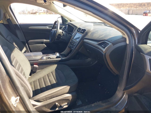 Ford 2019 2019 3FA6P0LU7KR105972 Image 5