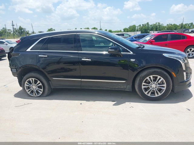 1GYKNDRS4LZ138267 Cadillac lgx