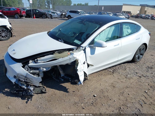 Tesla 2019 2019 5YJ3E1EB2KF421429 Image 2