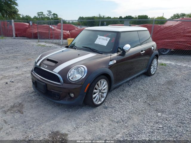2011 MINI COOPER S WMWSV3C50BTY10455 Photo 1