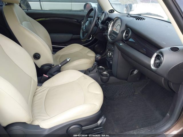 2011 MINI COOPER S WMWSV3C50BTY10455 Photo 4