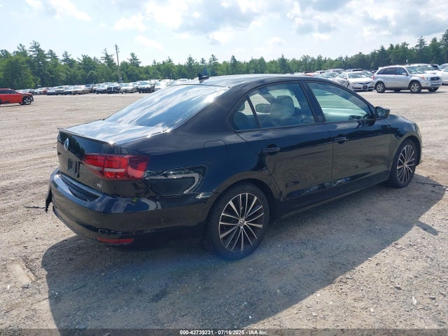 3VWD17AJ4GM376395 Volkswagen 1.8t