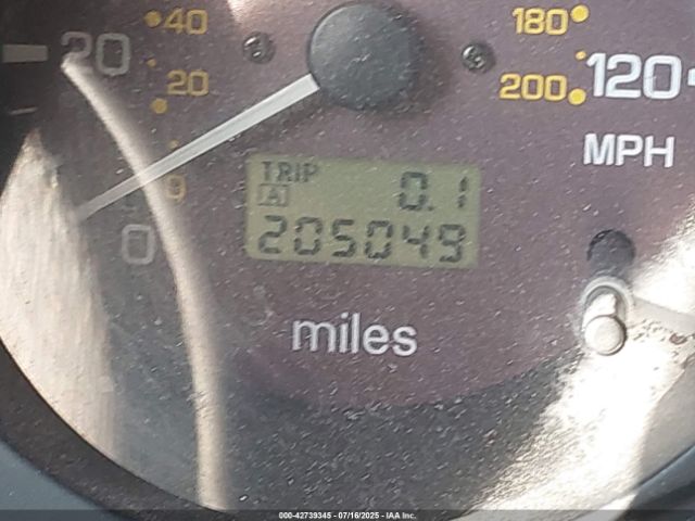 2001 MITSUBISHI MONTERO JA4MW31R71J026762 Photo 6