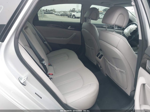 5NPE34AF7HH500954 Hyundai 2017