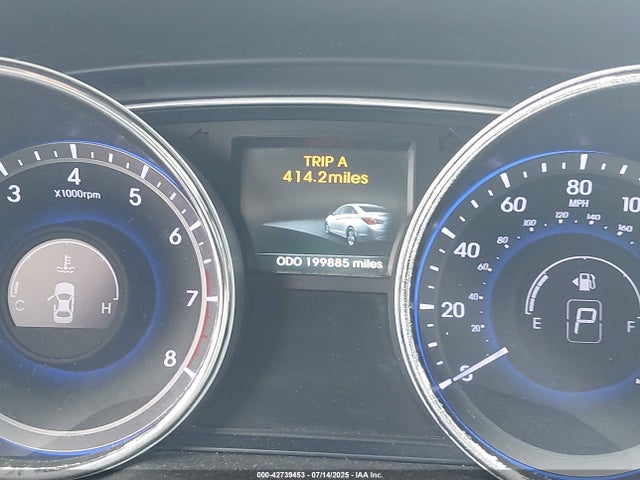 5NPEC4ABXEH914609 Hyundai theta ii