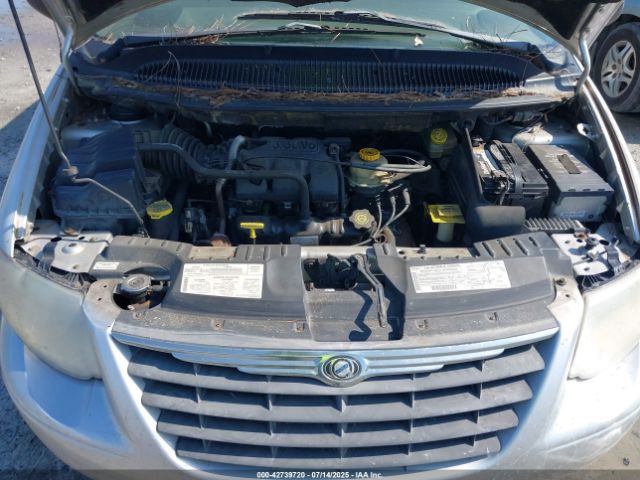 2001 CHRYSLER TOWN & COUNTRY 2C4GP44341R247843 Photo 9